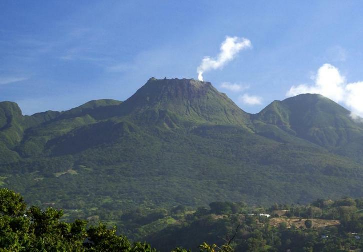 Or Bleu-Bungalow Volcan Soufriere-Vue Sur Mer Saint Claude Bagian luar foto